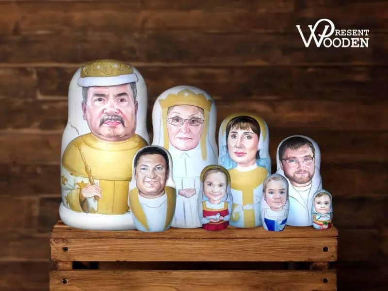 Роспись матрешек
